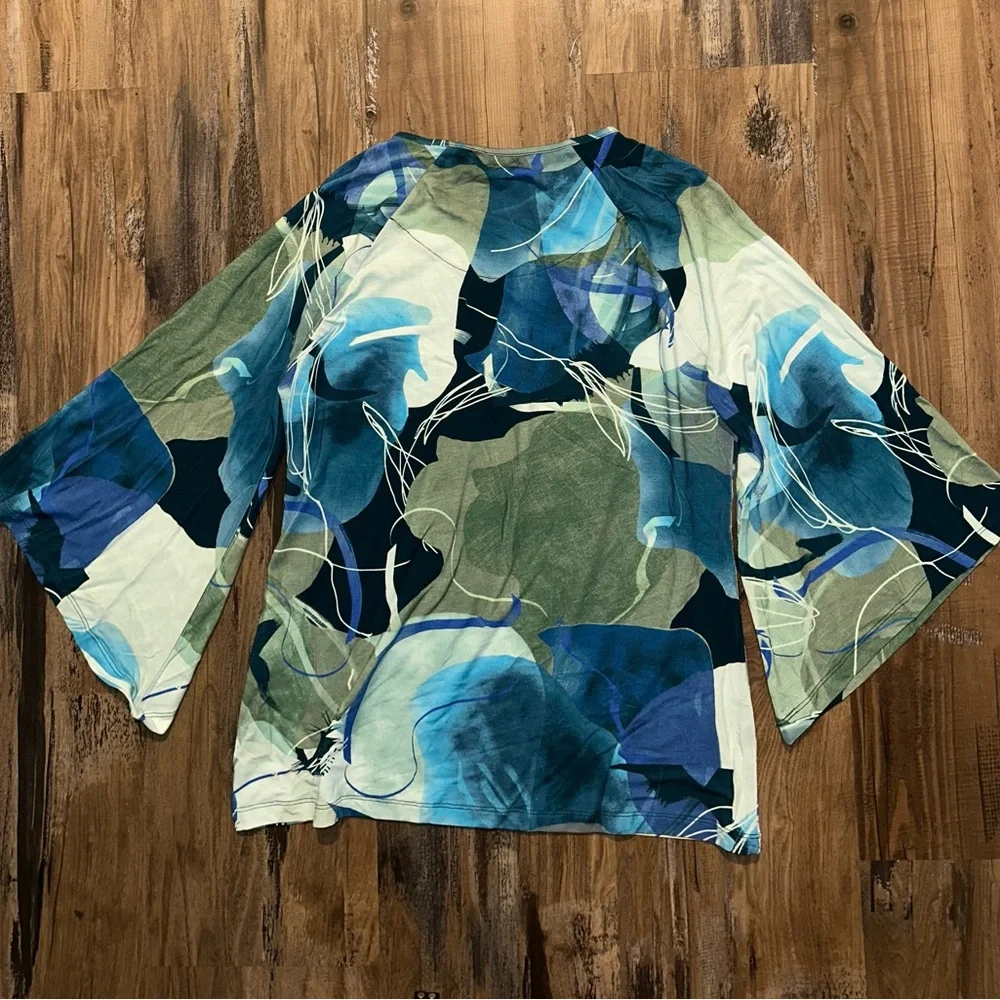 Bundle Chicos floral and Abstract Women's Tops Set - Picture 6 of 8